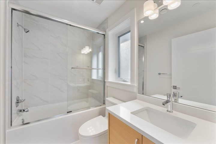 Photo 17 at 4856 Slocan Street, Collingwood VE, Vancouver East