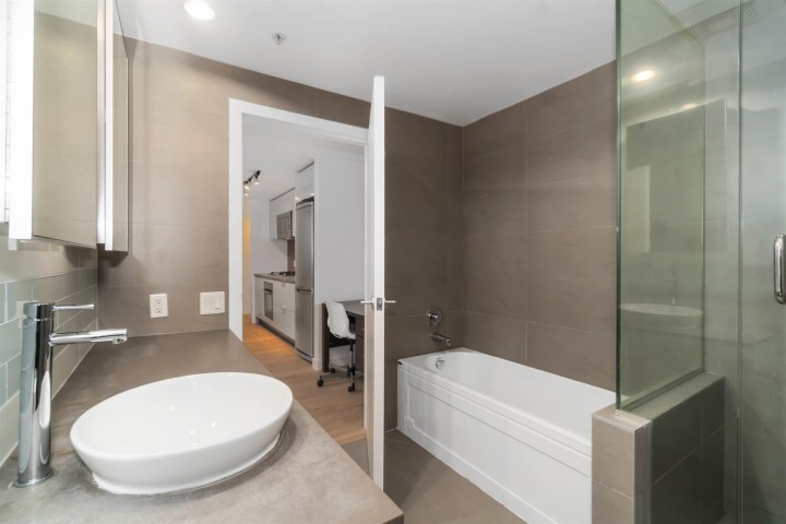 Photo 13 at 2803 - 108 W Cordova Street, Downtown VW, Vancouver West