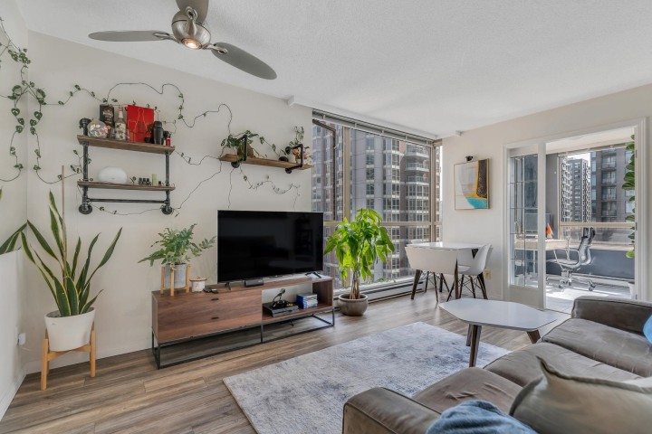 Photo 4 at 1405 - 822 Homer Street, Downtown VW, Vancouver West