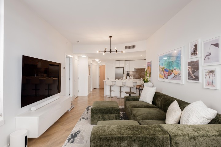 Photo 9 at 906 - 3557 Sawmill Crescent, South Marine, Vancouver East