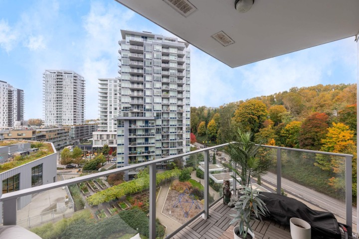 Photo 14 at 906 - 3557 Sawmill Crescent, South Marine, Vancouver East