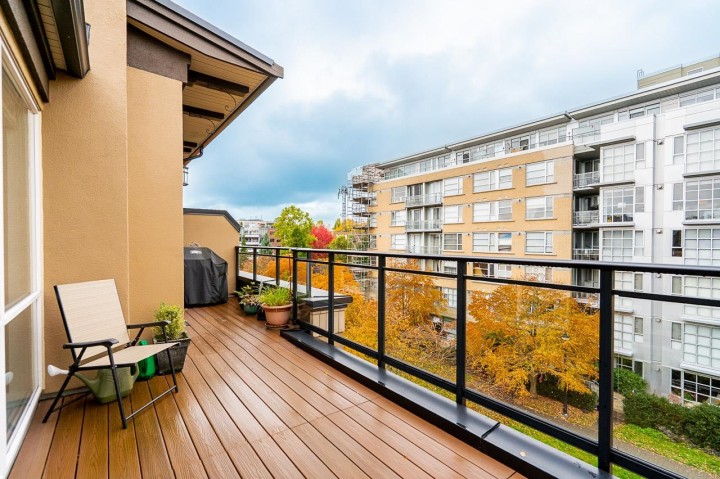 Photo 27 at 402 - 2175 Salal Drive, Kitsilano, Vancouver West