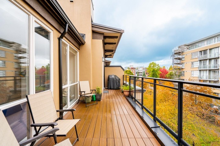 Photo 26 at 402 - 2175 Salal Drive, Kitsilano, Vancouver West