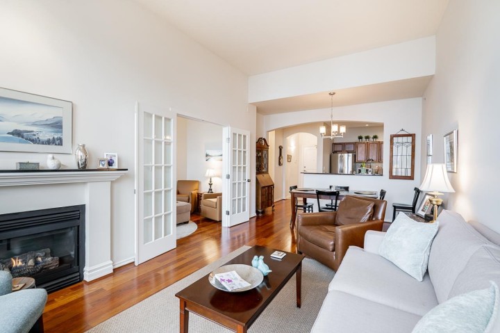 Photo 1 at 402 - 2175 Salal Drive, Kitsilano, Vancouver West