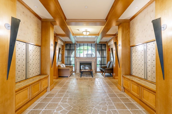 Photo 33 at 402 - 2175 Salal Drive, Kitsilano, Vancouver West