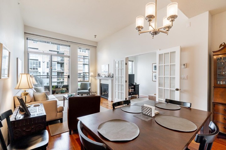 Photo 14 at 402 - 2175 Salal Drive, Kitsilano, Vancouver West