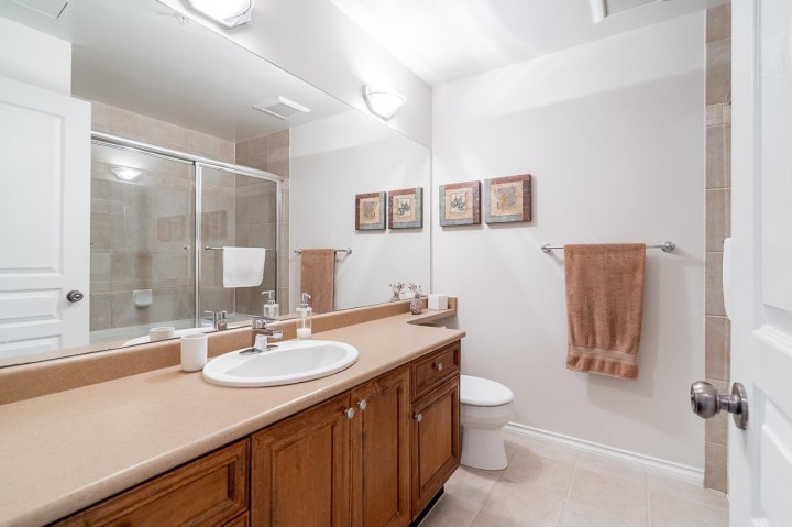 Photo 19 at 402 - 2175 Salal Drive, Kitsilano, Vancouver West