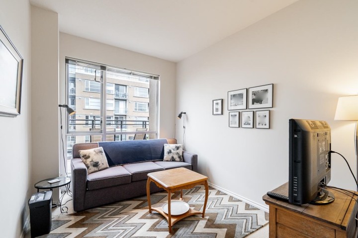 Photo 21 at 402 - 2175 Salal Drive, Kitsilano, Vancouver West