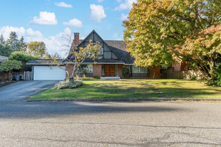 Photo 1 at 5 Semana Crescent, University VW, Vancouver West