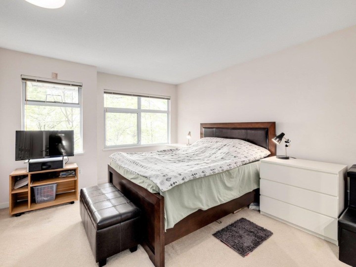 Photo 8 at 1 - 3576 Rainier Place, Champlain Heights, Vancouver East