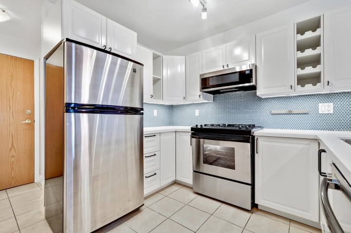 Photo 2 at 302 - 2741 E Hastings Street, Hastings Sunrise, Vancouver East