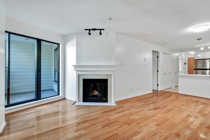 Photo 12 at 302 - 2741 E Hastings Street, Hastings Sunrise, Vancouver East