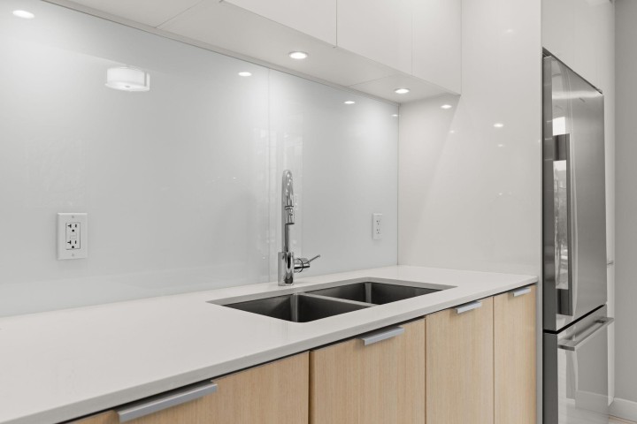 Photo 5 at 207 - 111 E 3rd Street, Lower Lonsdale, North Vancouver