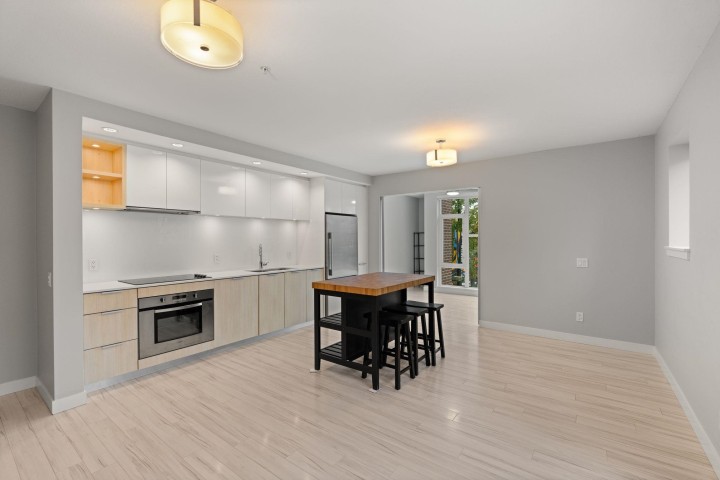 Photo 9 at 207 - 111 E 3rd Street, Lower Lonsdale, North Vancouver