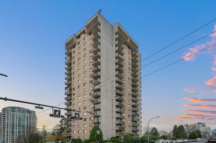 Photo 2 at 1906 - 145 St. Georges Avenue, Lower Lonsdale, North Vancouver