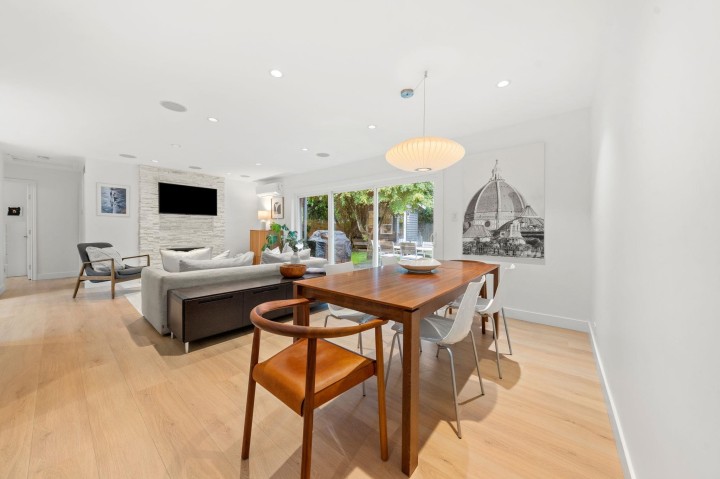 Photo 17 at 1155 Tatlow Avenue, Norgate, North Vancouver