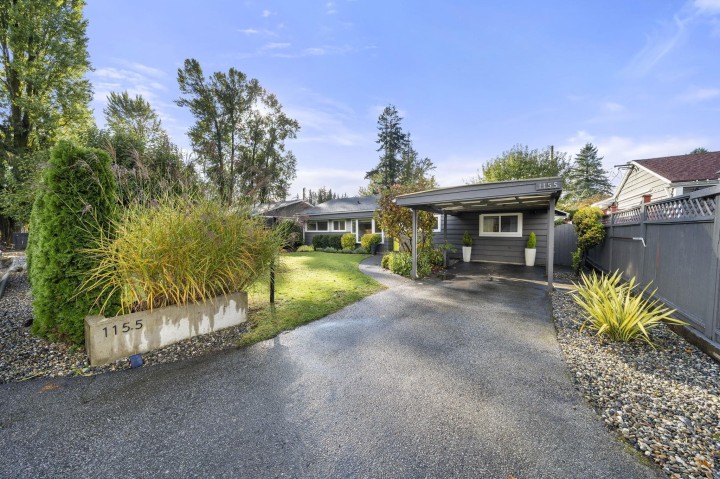 Photo 3 at 1155 Tatlow Avenue, Norgate, North Vancouver