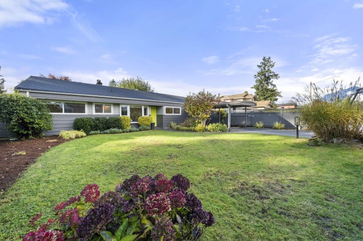 Photo 1 at 1155 Tatlow Avenue, Norgate, North Vancouver