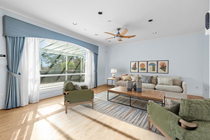 Photo 6 at 213 W 28th Street, Upper Lonsdale, North Vancouver