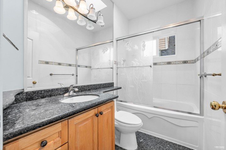 Photo 13 at 213 W 28th Street, Upper Lonsdale, North Vancouver