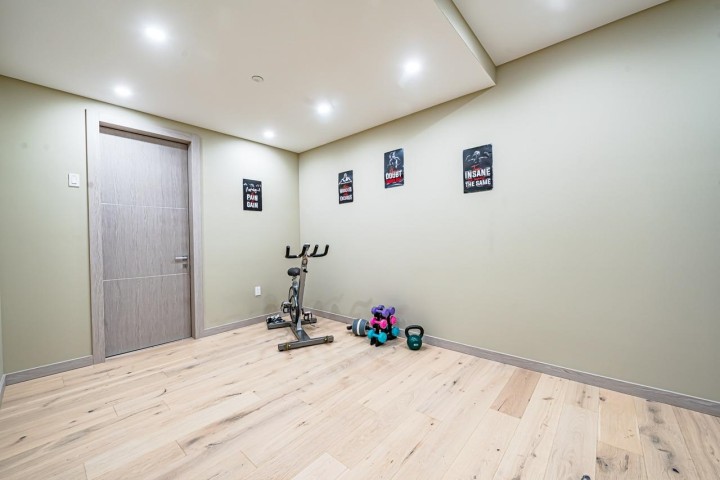 Photo 36 at 594 Craigmohr Drive, Glenmore, West Vancouver