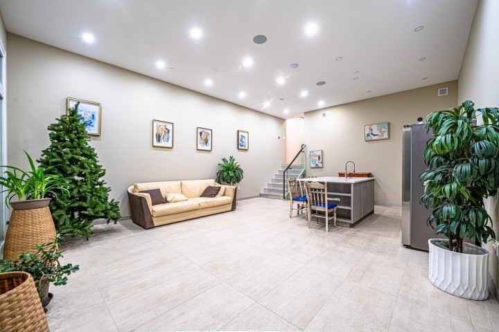 Photo 34 at 594 Craigmohr Drive, Glenmore, West Vancouver