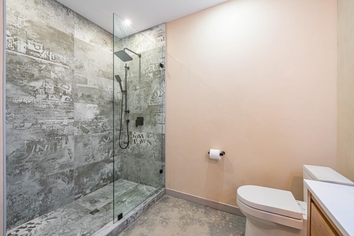 Photo 38 at 594 Craigmohr Drive, Glenmore, West Vancouver