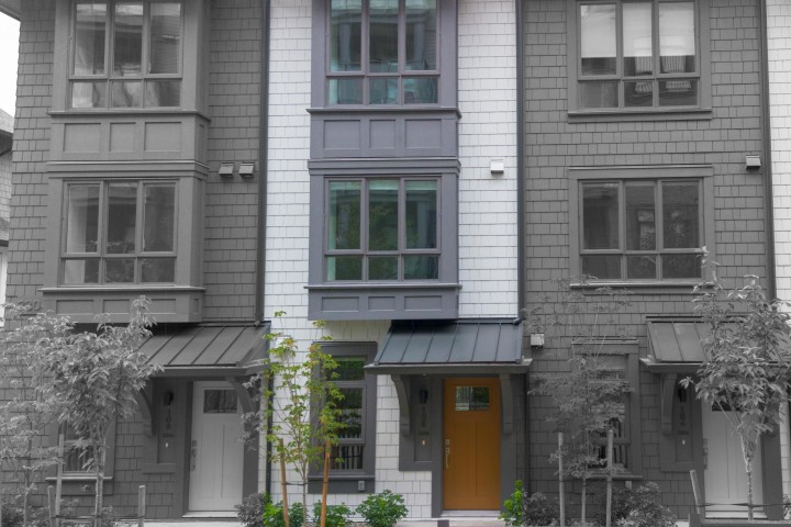 Photo 2 at 105 - 2304 Emery Court, Lynn Valley, North Vancouver