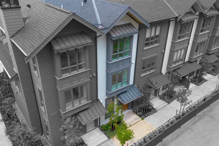 Photo 1 at 105 - 2304 Emery Court, Lynn Valley, North Vancouver