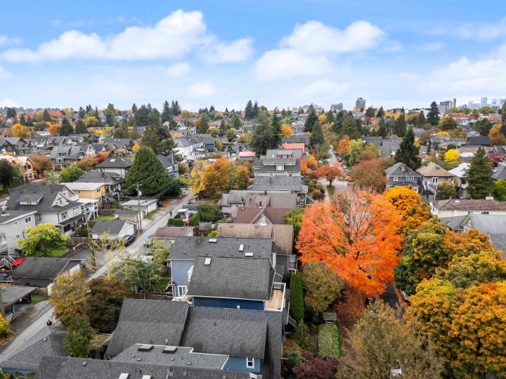 Photo 6 at 1 - 1166 E 11th Avenue, Mount Pleasant VE, Vancouver East