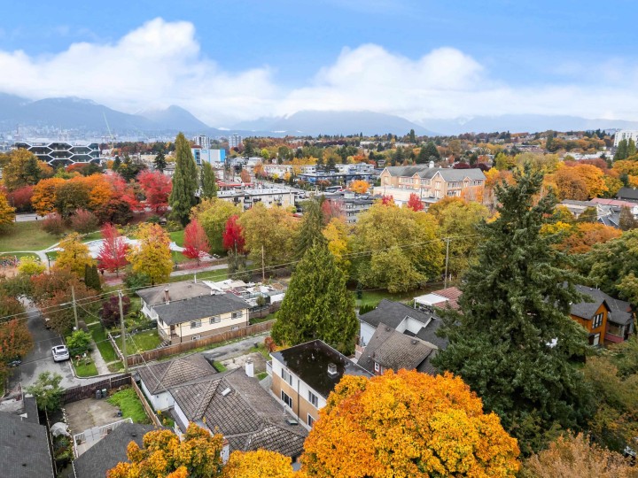 Photo 8 at 1 - 1166 E 11th Avenue, Mount Pleasant VE, Vancouver East