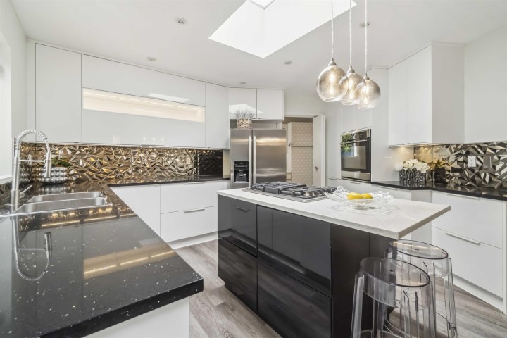 Photo 12 at 4133 Tytahun Crescent, University VW, Vancouver West