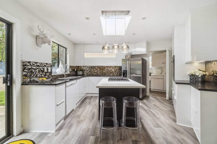 Photo 10 at 4133 Tytahun Crescent, University VW, Vancouver West