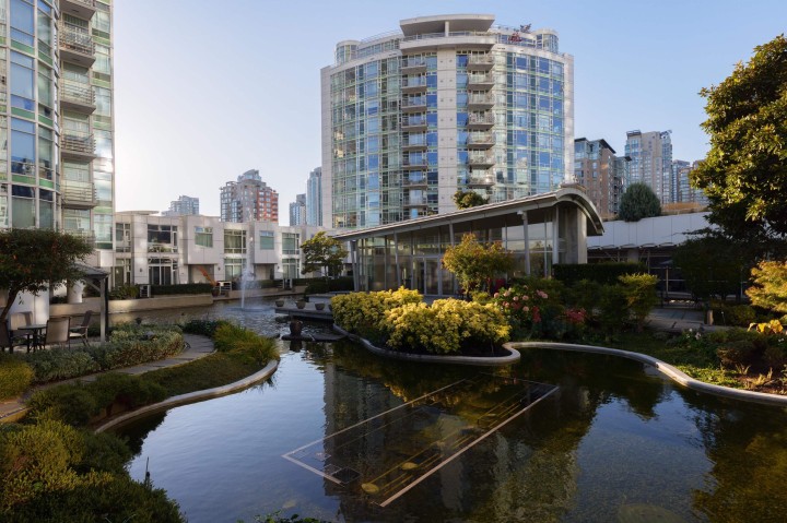 Photo 23 at 2305 - 1199 Marinaside Crescent, Yaletown, Vancouver West