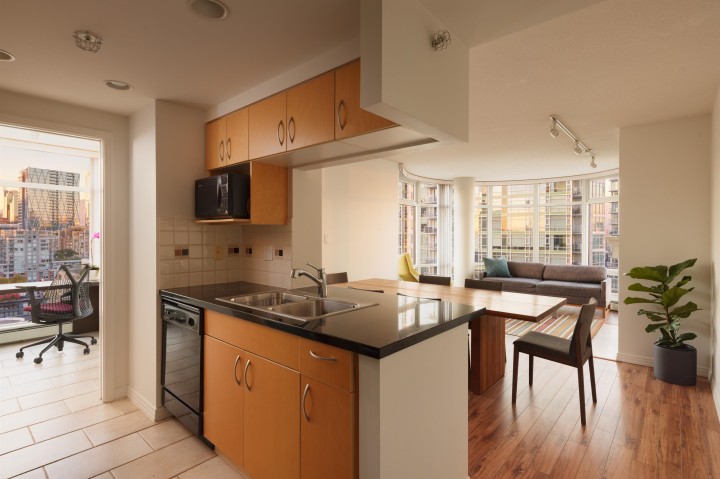 Photo 13 at 2305 - 1199 Marinaside Crescent, Yaletown, Vancouver West