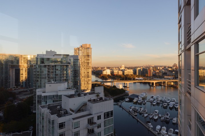 Photo 12 at 2305 - 1199 Marinaside Crescent, Yaletown, Vancouver West