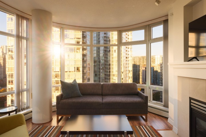 Photo 3 at 2305 - 1199 Marinaside Crescent, Yaletown, Vancouver West