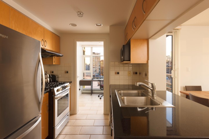 Photo 14 at 2305 - 1199 Marinaside Crescent, Yaletown, Vancouver West