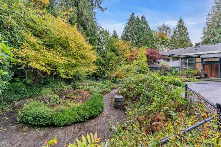 Photo 9 at 360 Keith Road, Park Royal, West Vancouver