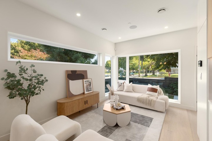 Photo 1 at 5403 Wales Street, Collingwood VE, Vancouver East