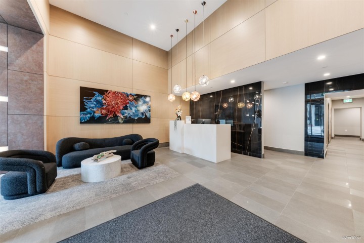 Photo 3 at 906 - 3438 Sawmill Crescent, South Marine, Vancouver East