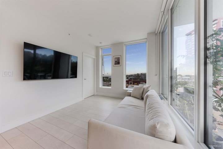 Photo 5 at 906 - 3438 Sawmill Crescent, South Marine, Vancouver East