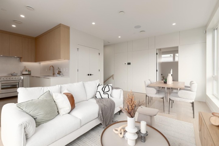 Photo 10 at 2652 E 38th Avenue, Collingwood VE, Vancouver East