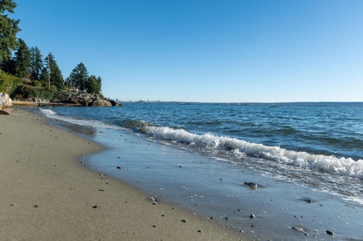 Photo 5 at 3248 Marine Drive, West Bay, West Vancouver