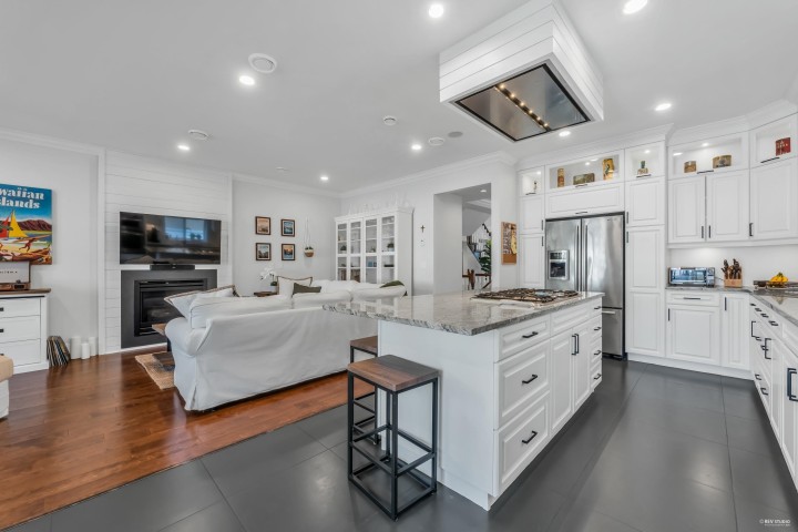 Photo 13 at 338 W 17th Street, Central Lonsdale, North Vancouver