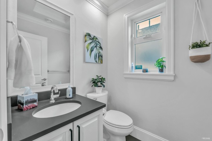 Photo 26 at 338 W 17th Street, Central Lonsdale, North Vancouver