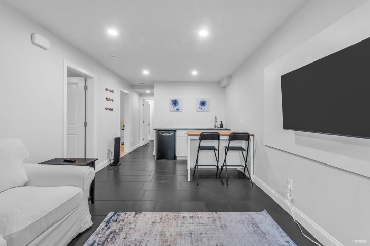 Photo 28 at 338 W 17th Street, Central Lonsdale, North Vancouver