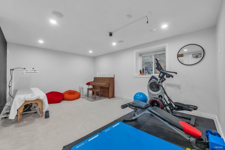 Photo 34 at 338 W 17th Street, Central Lonsdale, North Vancouver