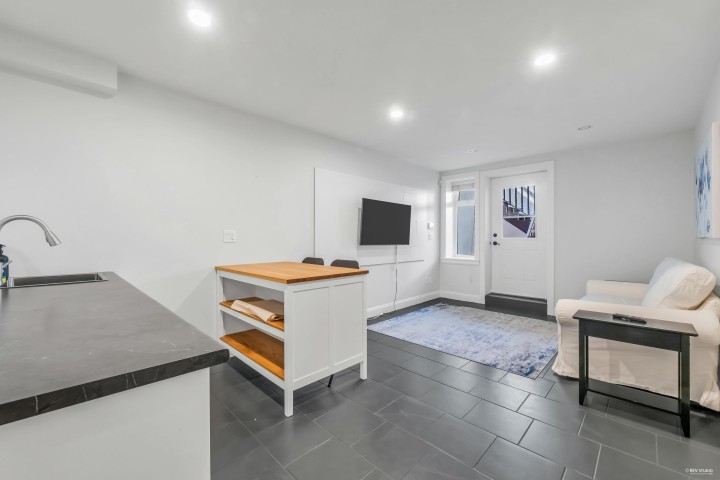 Photo 29 at 338 W 17th Street, Central Lonsdale, North Vancouver