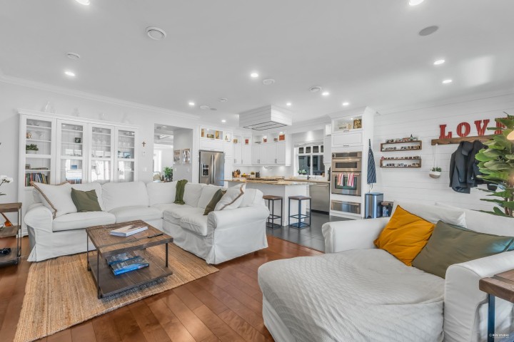 Photo 8 at 338 W 17th Street, Central Lonsdale, North Vancouver